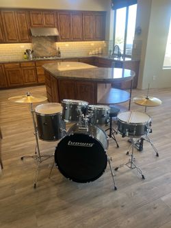 Ludwig BackBeat 5-Piece Drum Set – Charcoal Metallic Sparkle – Complete Kit