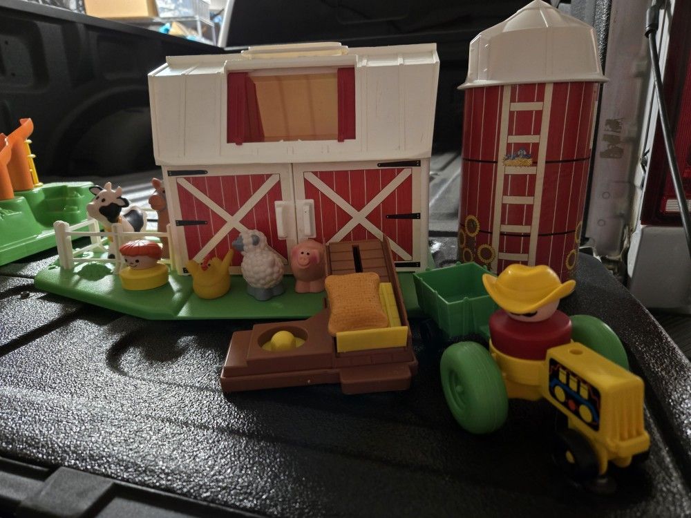 Vintage Fisher Price Barn