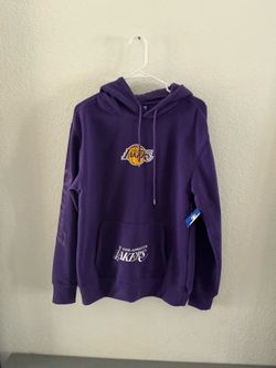 New!!!! Size medium lakers hoodie