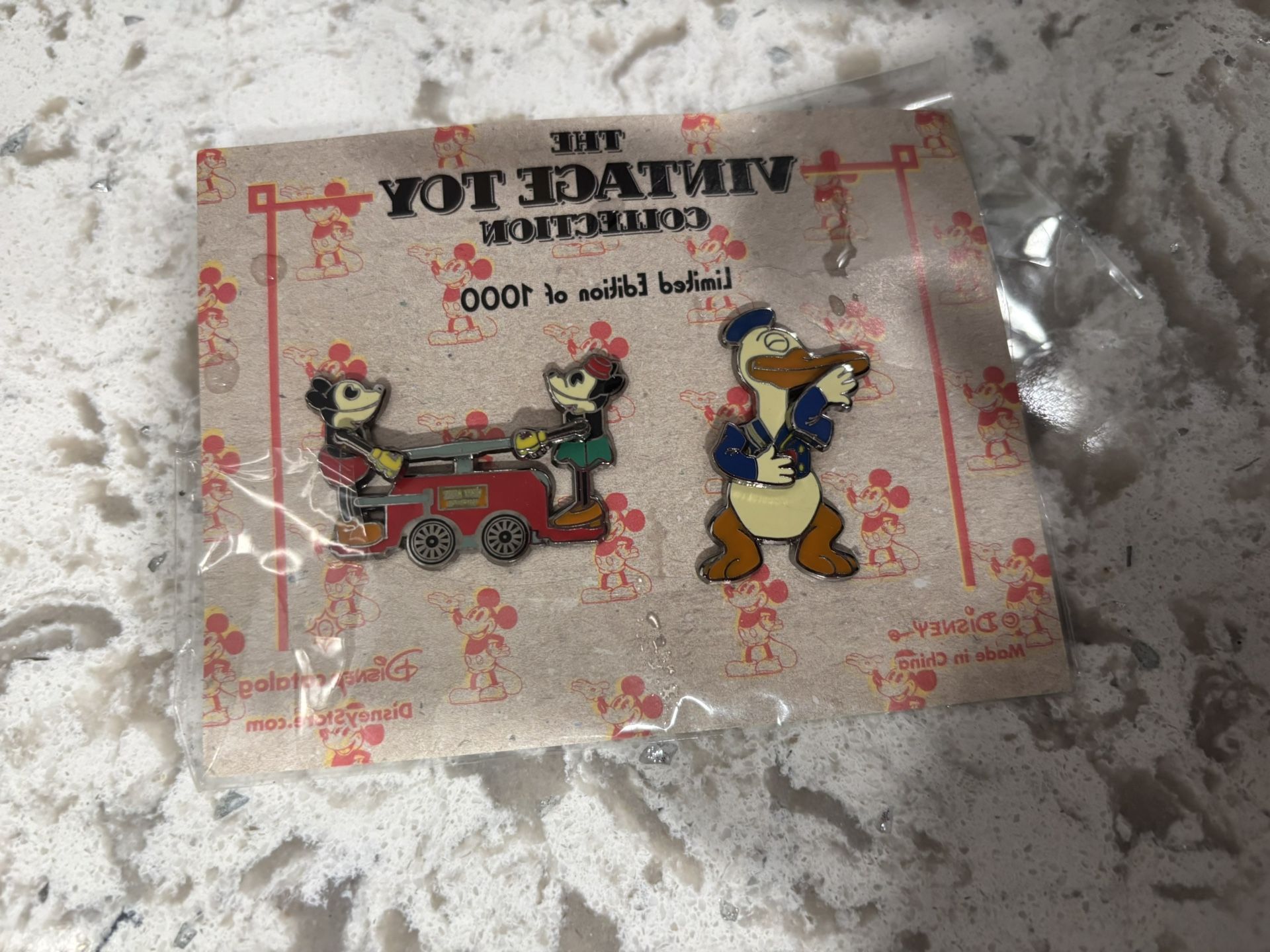 Disney pins - Vintage Collection