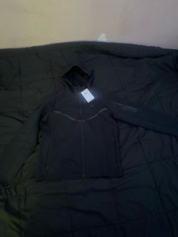 Nike tech