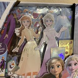 Disney Frozen 2 Sparkling Paper Dolls
