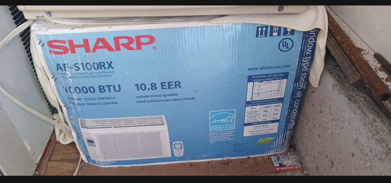 Almost New Window Air Conditioner 10000 BTU