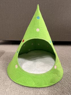 Christmas Tree Dog Bed