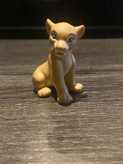The lion king Disney young Nala pvc figure