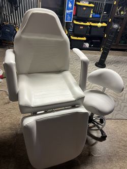 Esthetician Chair