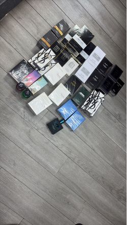 Colonges and perfumes