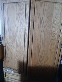 Armoires, Dresser
