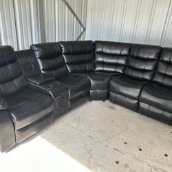 Reclining Sectional Couch With Bluetooth Speakers