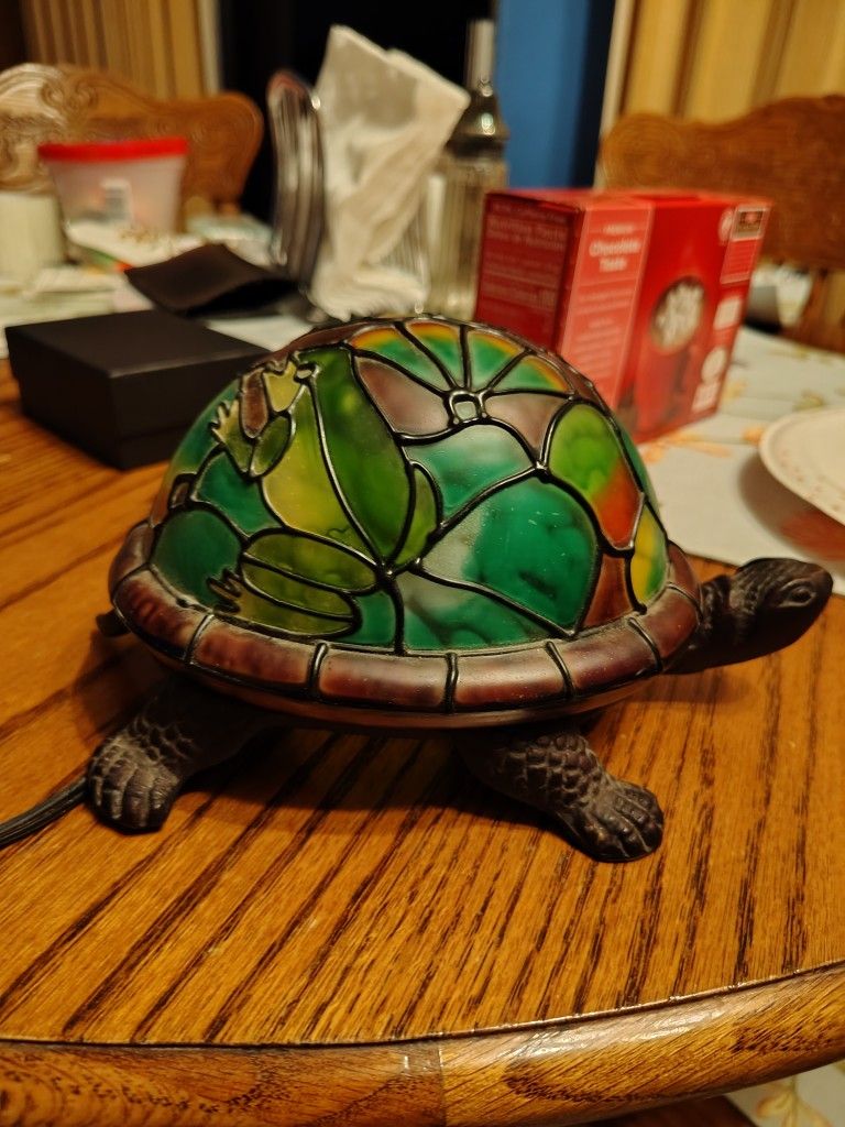 Tiffany Style Turtle Lamp with Frog Design on Shell