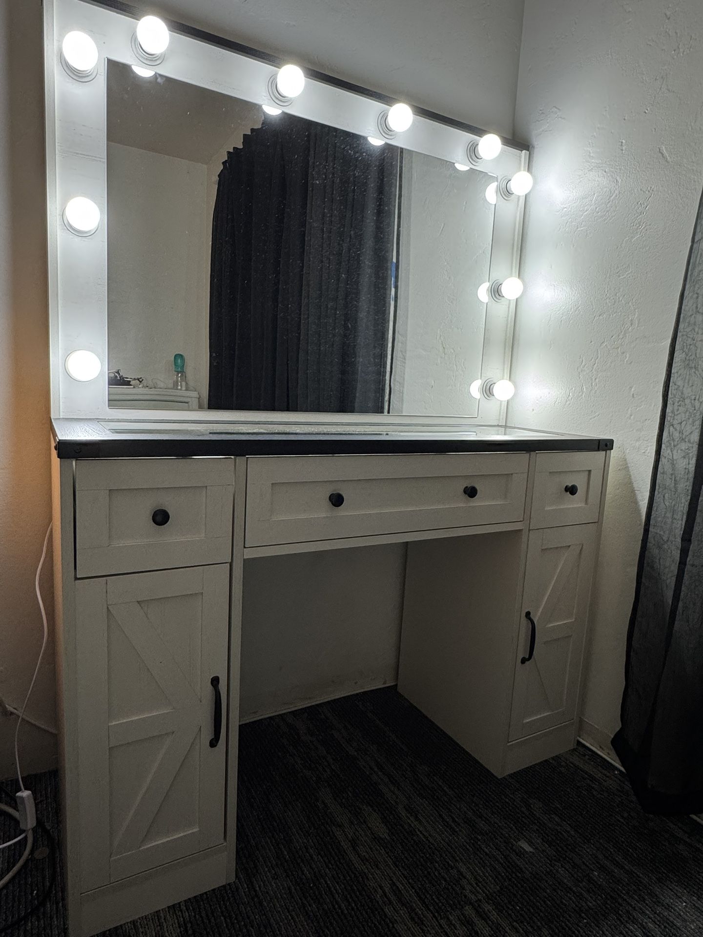 Makeup Vanity