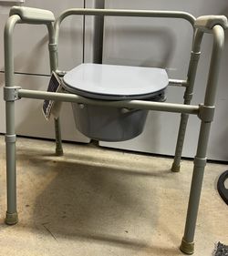 Drive Folding Commode