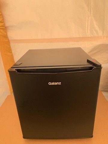 Galanz mini fridge