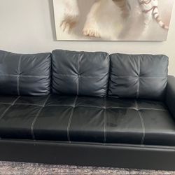 $450 Pullout Couch