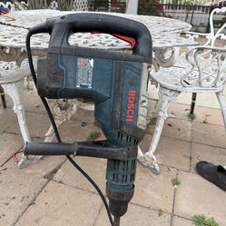 BOSCH HAMMER RH745 EXCELLENT CONDITION $325