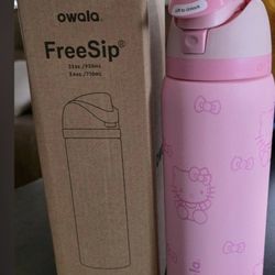 New In Box  Owala 32oz HELLO KITTY 