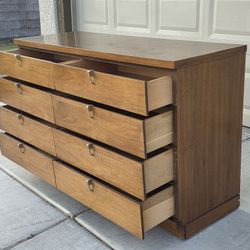 8 Drawer Wood Dresser 