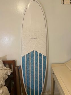 Modern blackfish x1 epoxy surfboard with fins