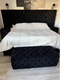 Luxury king size velvet tufted bedroom set
