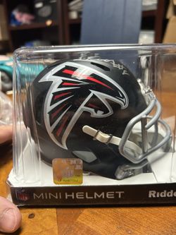 Kyle Pitts autographed Atlanta Falcons, mini Helmet Beckett COA