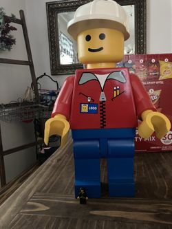 Lego 19 Inch Minifigure