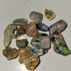 20pcs NATURAL ROUGH POLISHED UNTREATED ETHIOPIAN FIRE OPAL 25x