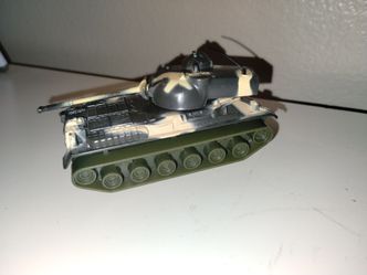 Vintage Diecast & Plastic Military Tank Camo 1995 Zill Type 61