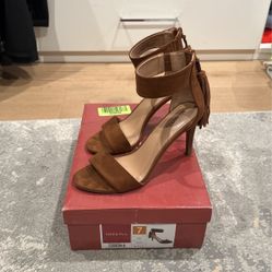 Women’s Merona Brown Suede Heels Size 7