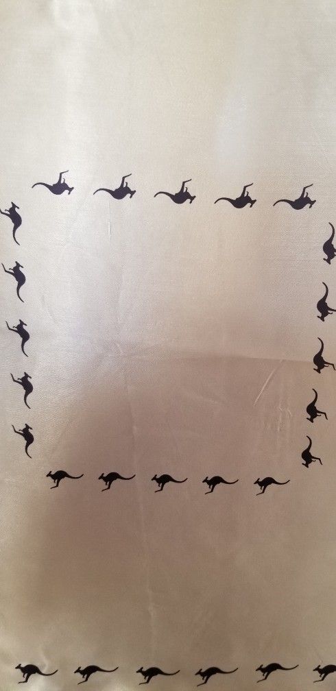 Kangaroo Scarf White Satin
