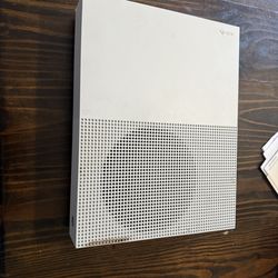 Xbox one S with controller