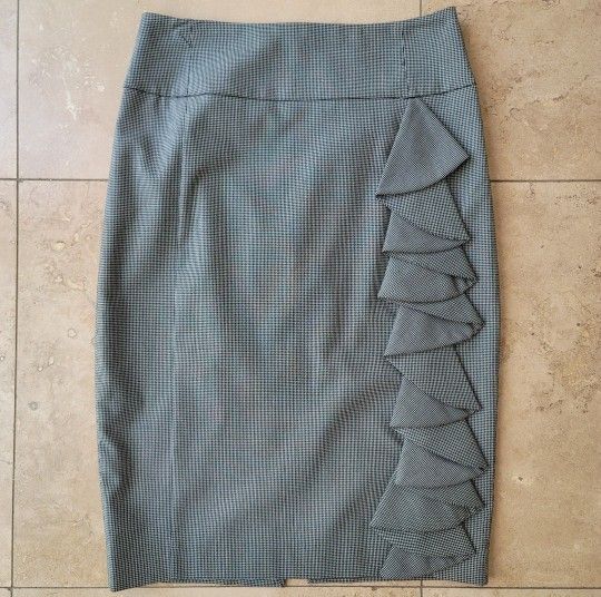 Express Ruffled Pencil Skirt Size 4