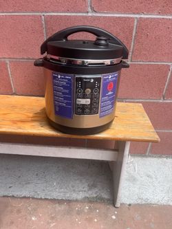 Fagor Lux Versa 8 en 1 Multi-Cooker — NUEVA, sin usar, en caja original. Olla a presión, slow cooker, arrocera, yogurtera y más. 8 cuartos. Incluye li