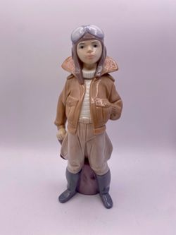 Liadro 6451 Little Pilot Nino Piloto Porcelain Figurine Aviator Spain