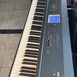 KORG TRITON EXTREME 88key Music Workstation Sampler Good