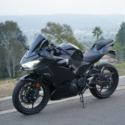 2023 Ninja 400 ABS 