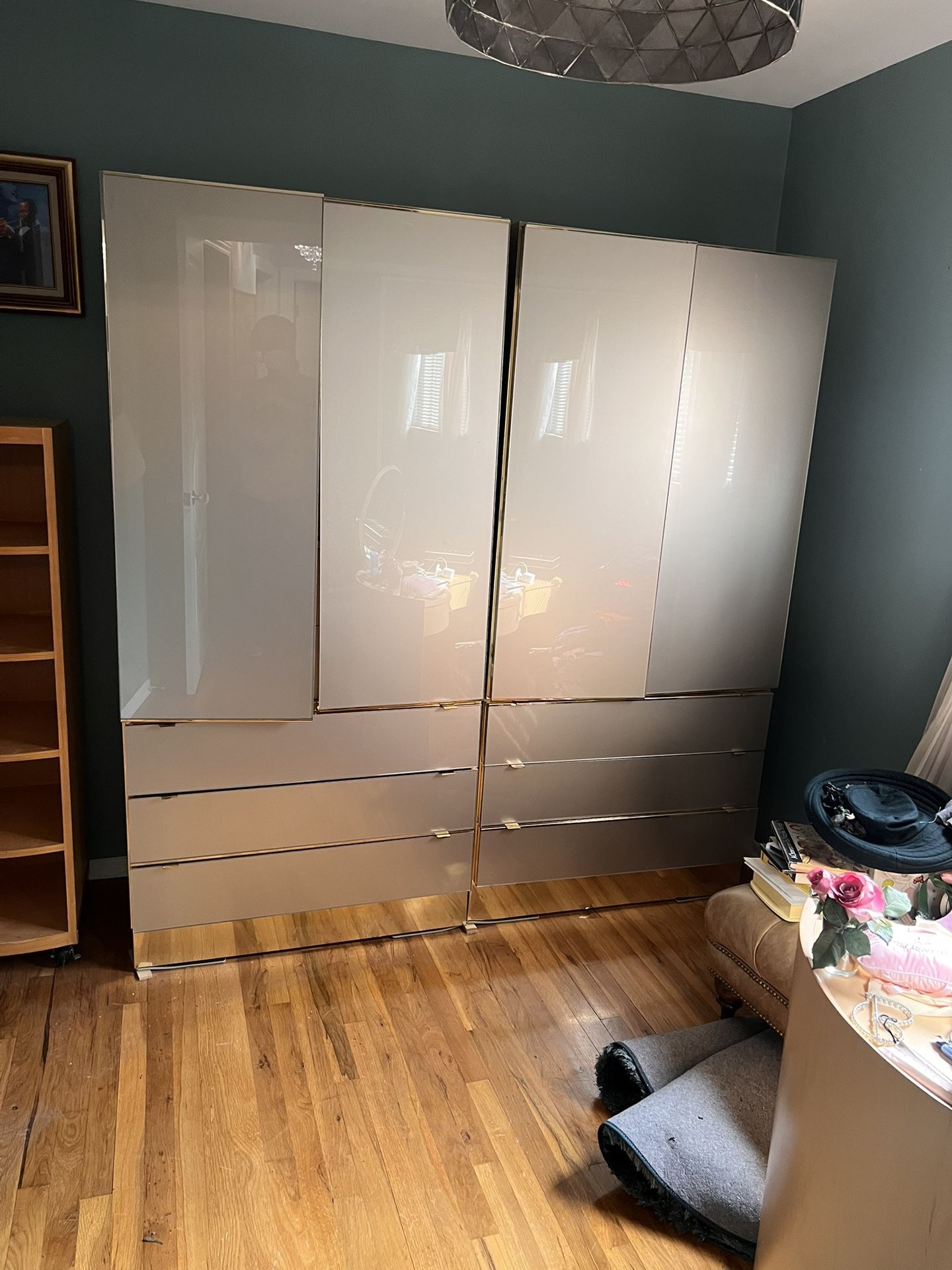 Dresser armoire set
