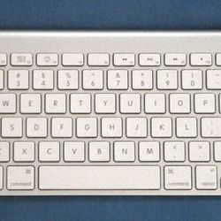 Apple Bluetooth Wireless Keyboard, Ultra-Thin Aluminum, 3rd Generation 