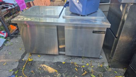 Continental refrigerator