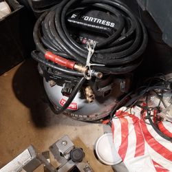 Fortress pancake air compressor with air hose 