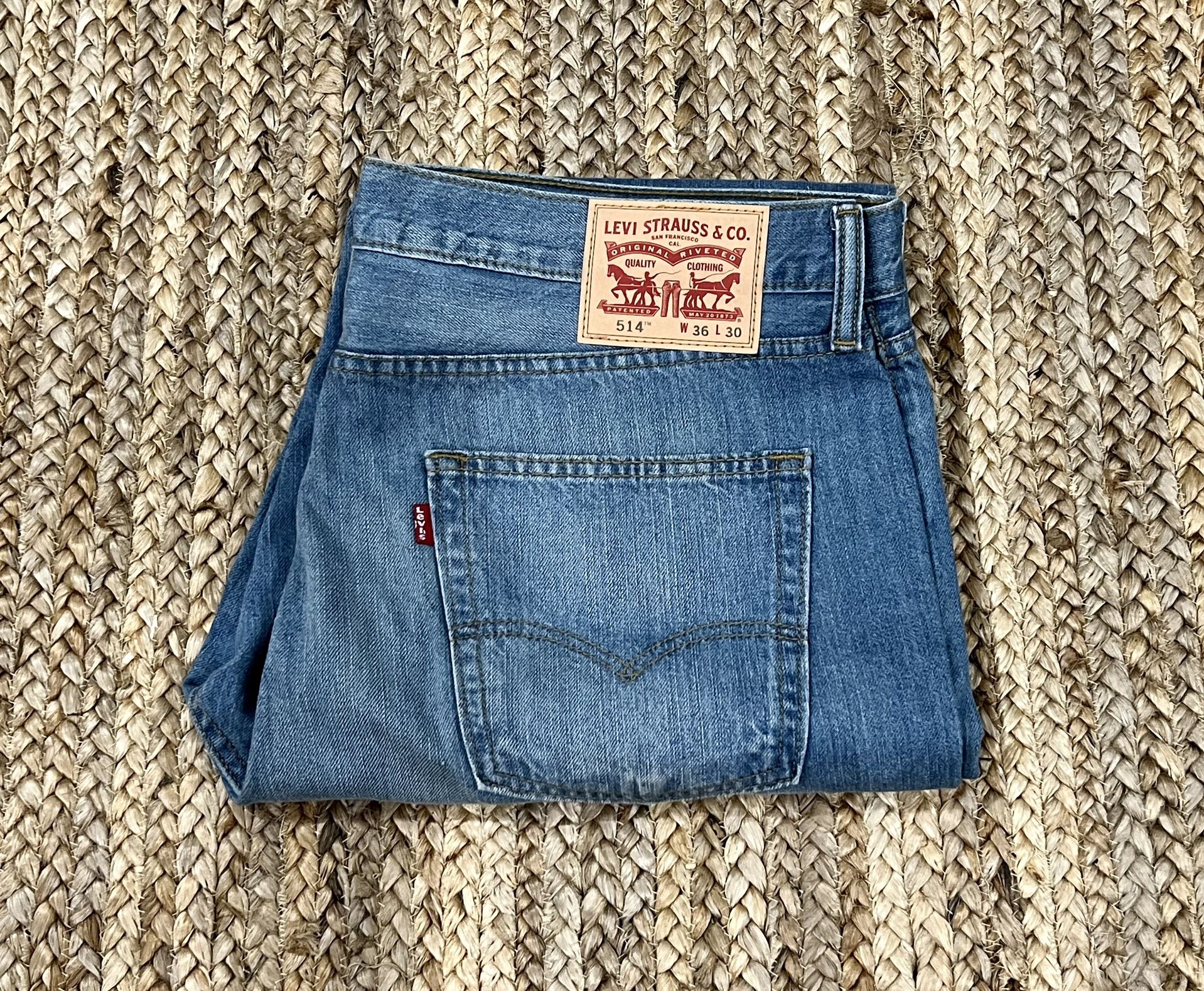 Levi Strauss 514 Mens Jeans 36x30 Blue Jeans for Sale in Brooklyn, NY -  OfferUp