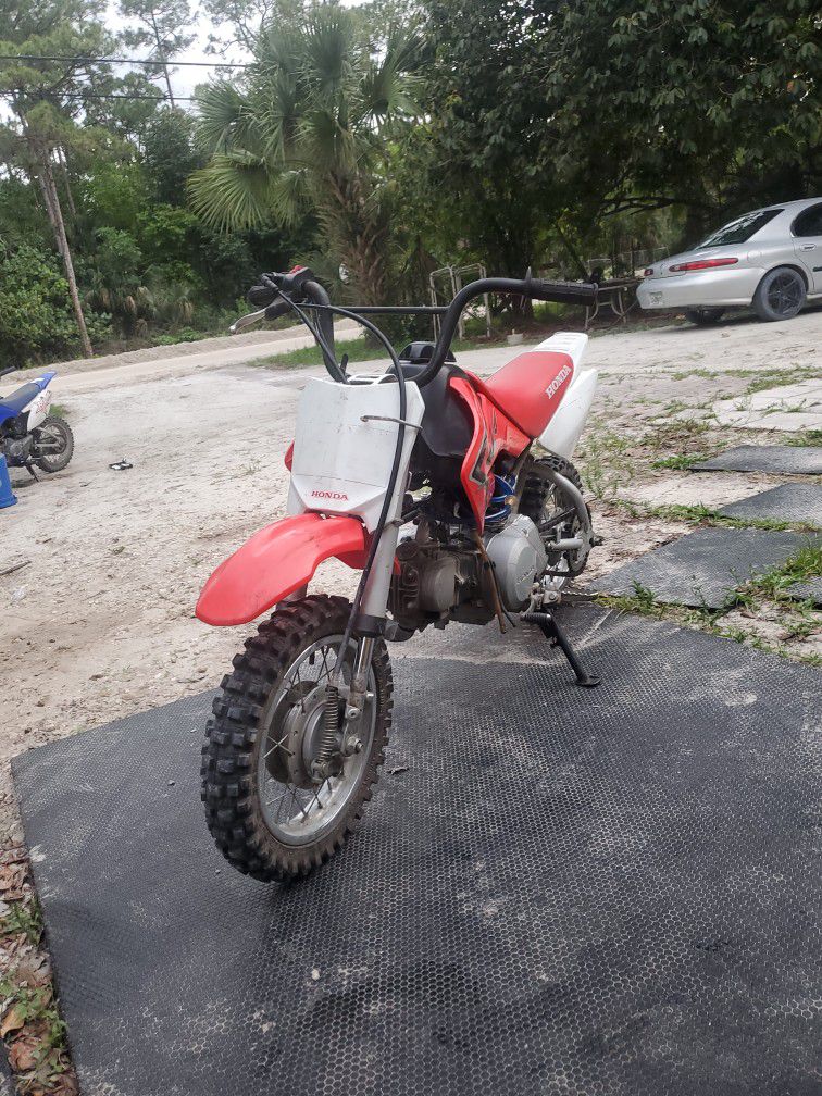 Dirt bike crf 50