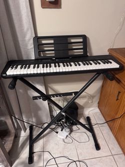 Casio Keyboard with stand
