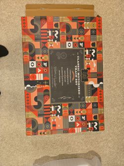 Train set  Classic FAO SCHWARZ, 30 piece Train set.