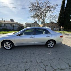 2003 Honda Accord V4
