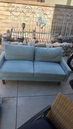 FREE COUCH