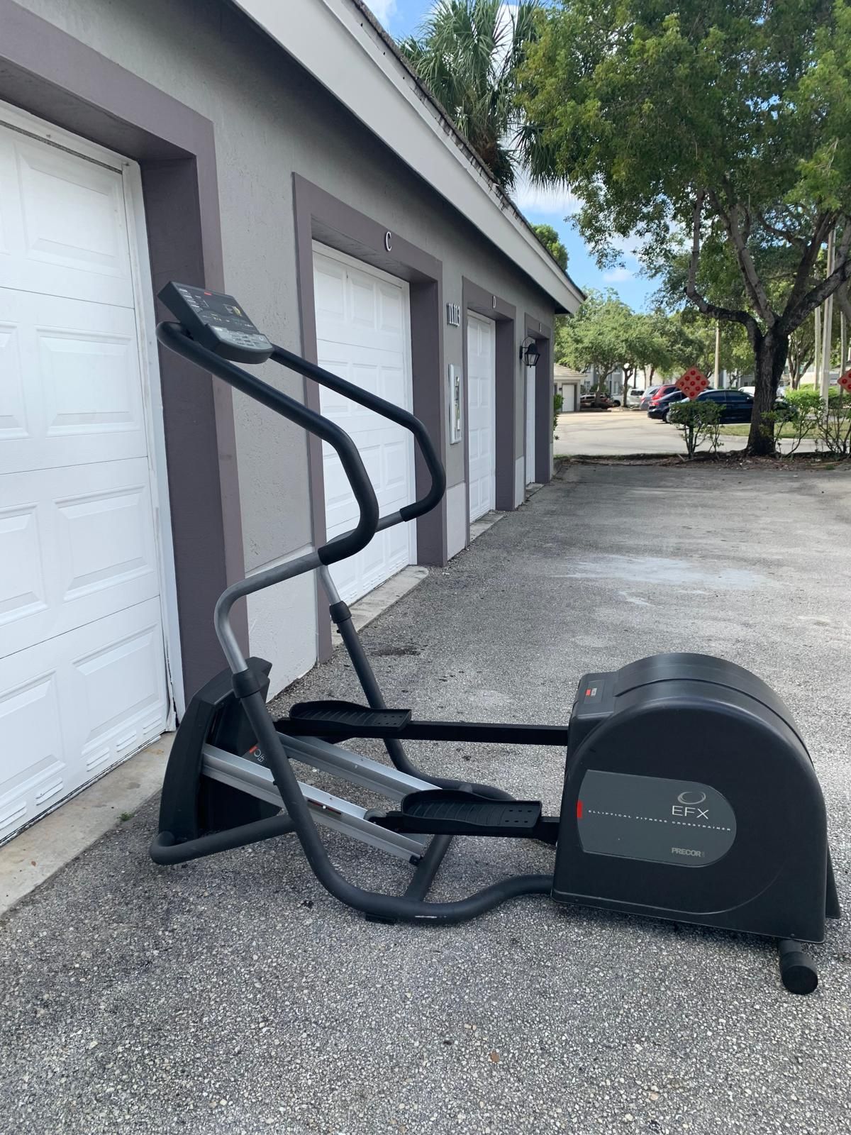 Elliptical EFX 5.21s