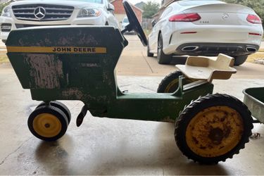 Vintage John Deere Pedal Tractor with Wagon