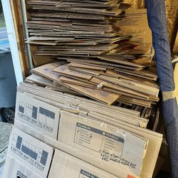 Small & Medium Moving Boxes & Moving Blankets 