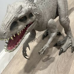 Jurassic World Indominus Rex Large Gray & White Plastic Action Figure Toy