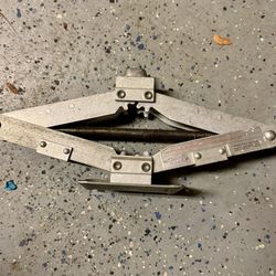 1983-87 Porsche 944,944S,944 Turbo Spare Tire Jack 